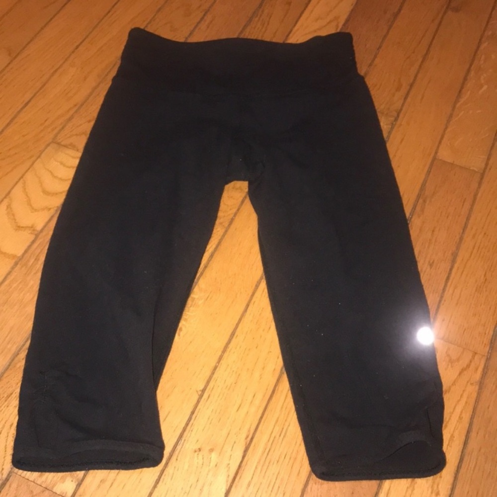 Lululemon capri yoga pants